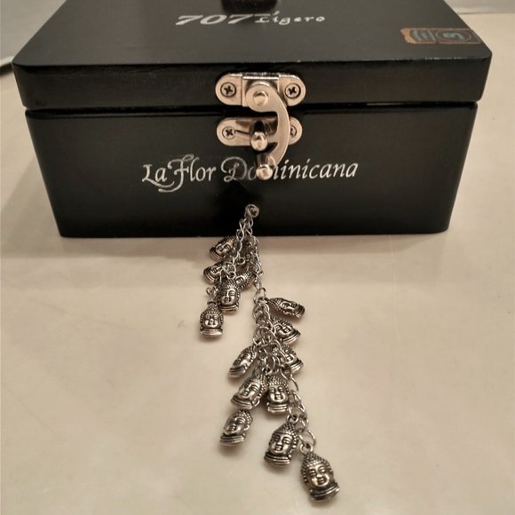 Original Suenos de Saundra Upcycled Black & Silver 707 Cigar Box Purse - Picture 7 of 13